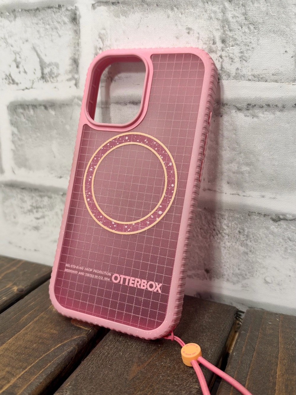 OtterBox Pink Sole MagSafe Phone Case iPhone 17